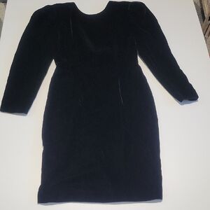 Vintage Made In USA Stunning Black Velvet Open Back & Bow Detail Cocktail DRESS